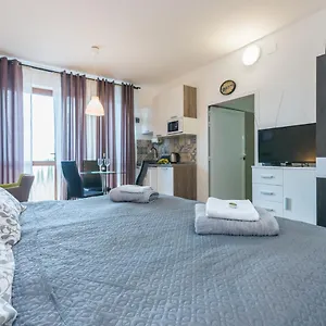 https://apartman-chiara-rijeka.primorje-gorskikotar.com